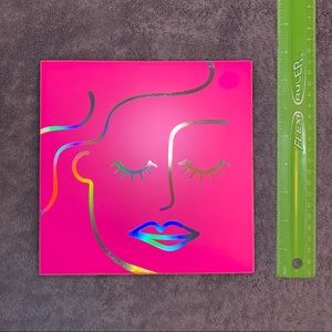 Face Wall Decor (7.5in x 7.5in)